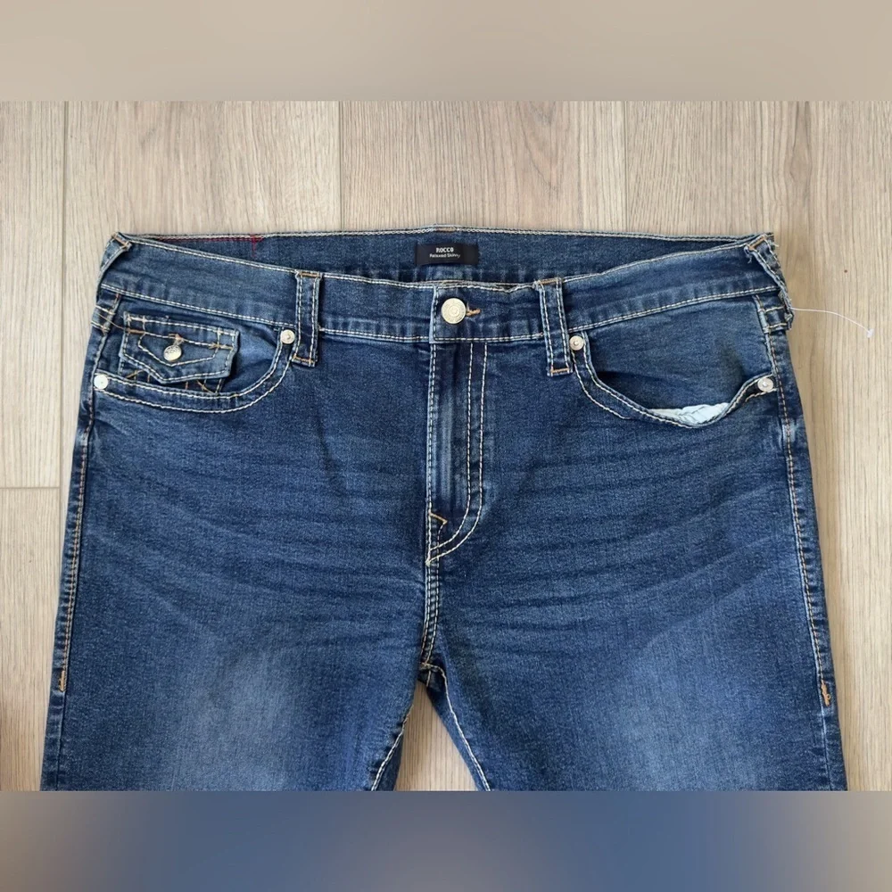 True Religion Blue Skinny Jeans with Classic Style 👖